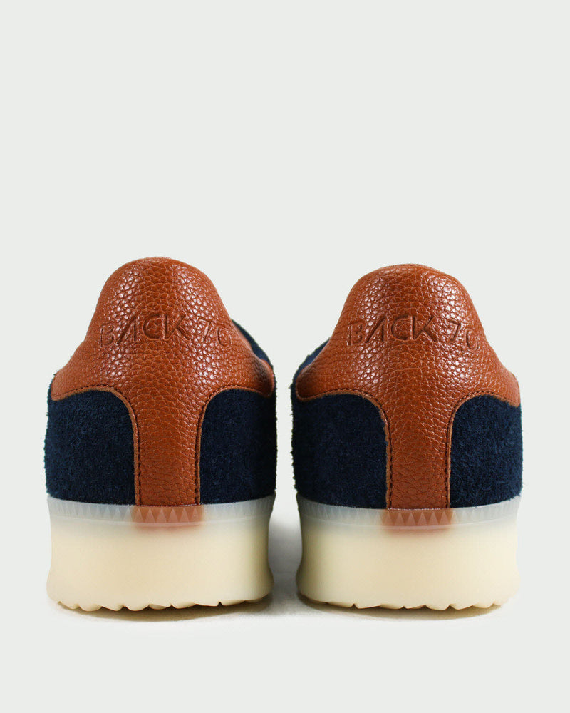 Back 70 Sneaker