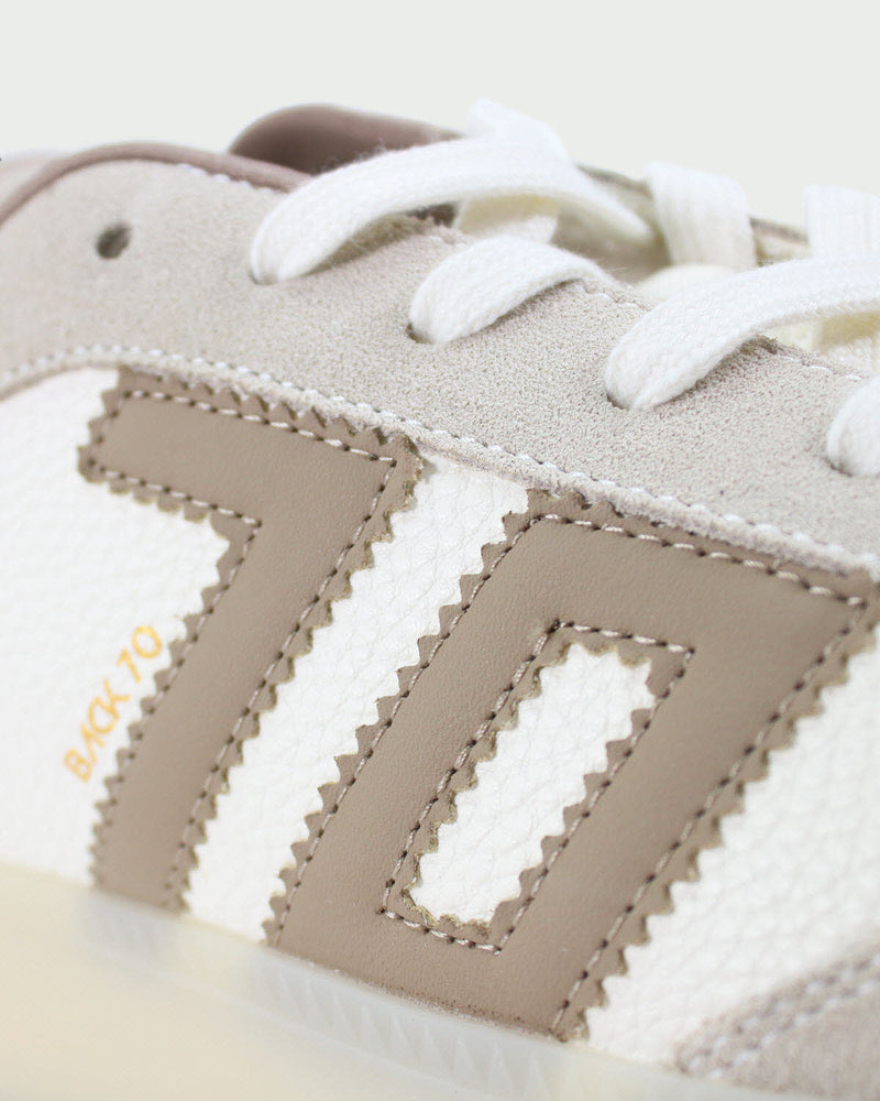 Back 70 Sneaker
