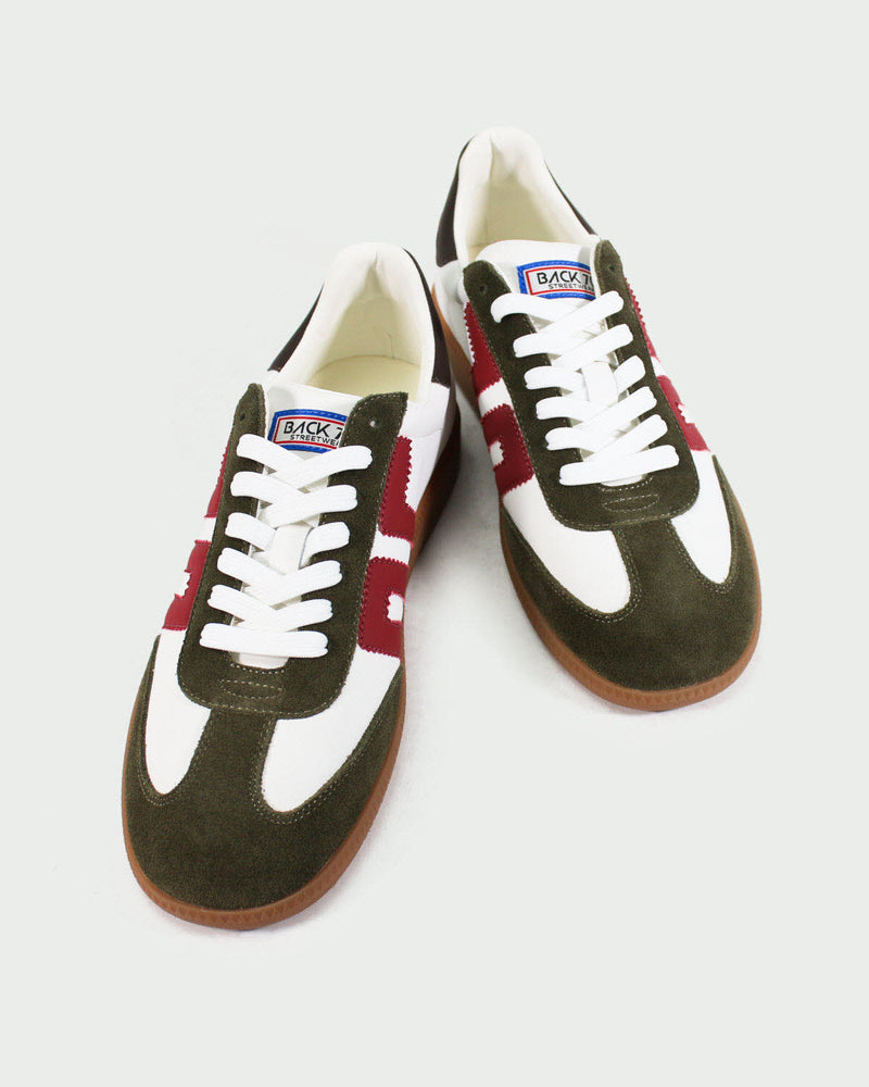 Back 70 Sneaker